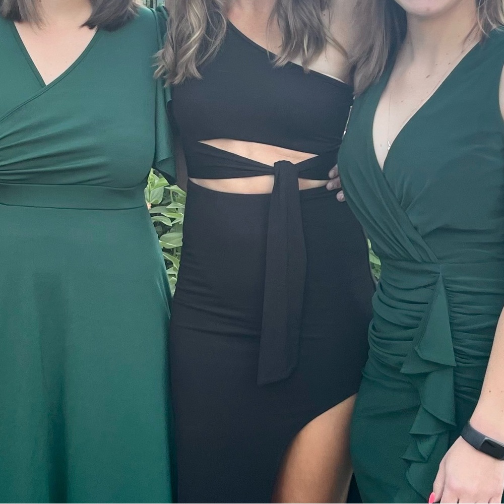 Lulu's Black One-Shoulder Midi Dress - Picture 2 of 2